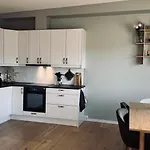 아파트 Sunny Terrace - Airy In The Heart Of Lofoten