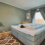 Sunny Terrace - Airy In The Heart Of Lofoten 아파트 레크네스